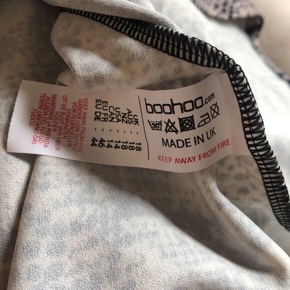 BOOHOO SKIRT Snake Print Mini Skirt Boohoo - Picture 6 of 9